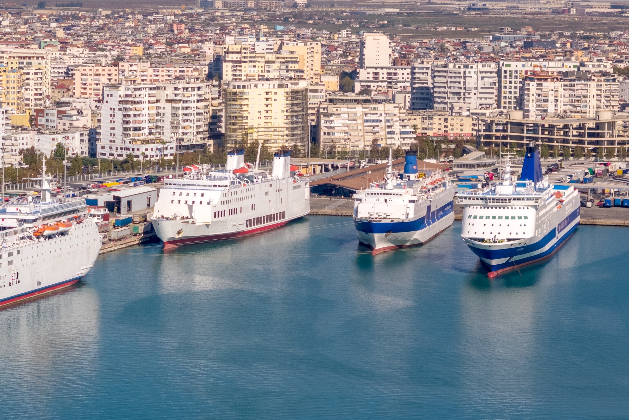 Fähre Ancona - Durrës auf der Adria